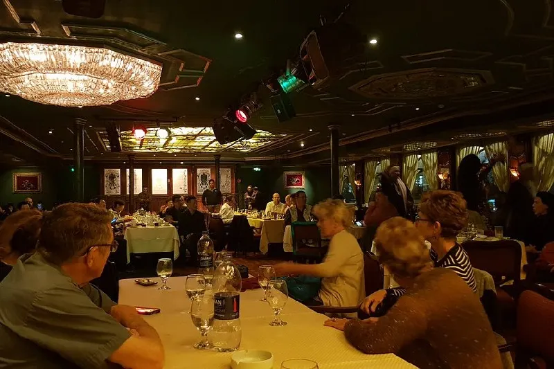Cena a Bordo de Crucero Nile Maxim o Nile Pharaoh
